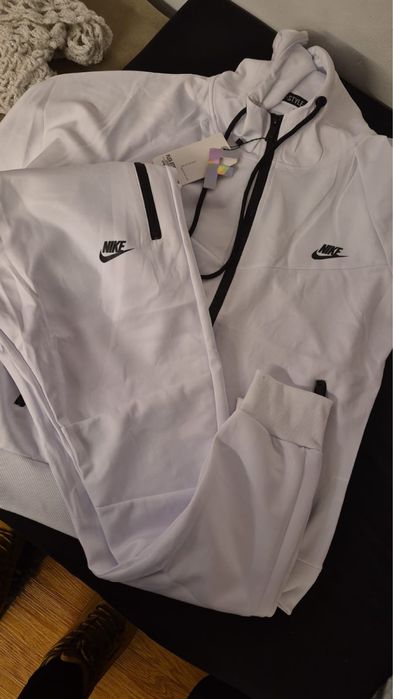 Fato de treino branco