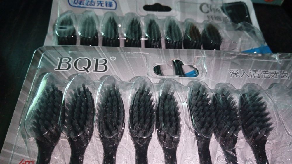 Conjunto de 16 escovas de dentes