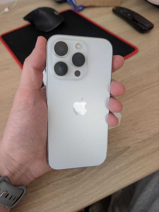 Apple iPhone 14 Pro 128 ГБ Silver фіз сім + чохол