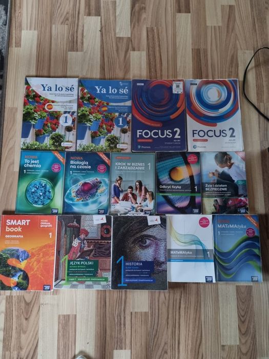 Komplet podręczników do I klasy technikum/liceum