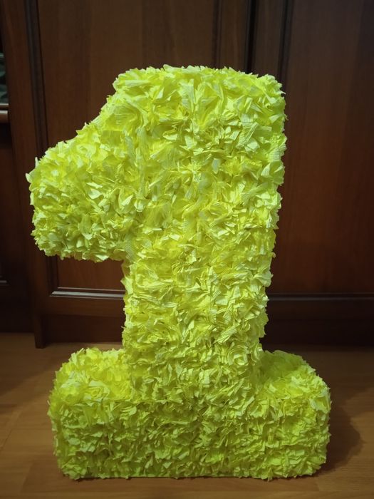 Одиничка (атрибутика на день народження)