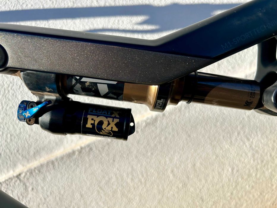 E-Bike MTB Enduro M1 6.0, muito bom estado, modelo 2025