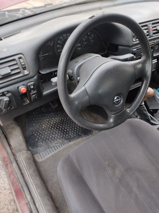 Продам Опелёк 1.8