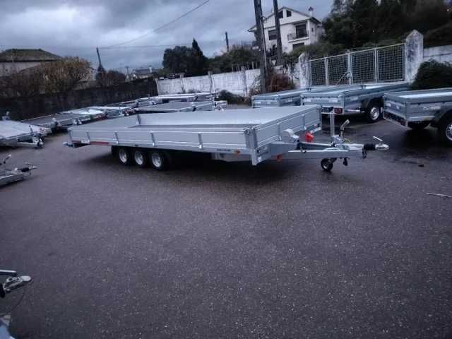 Reboques e plataformas