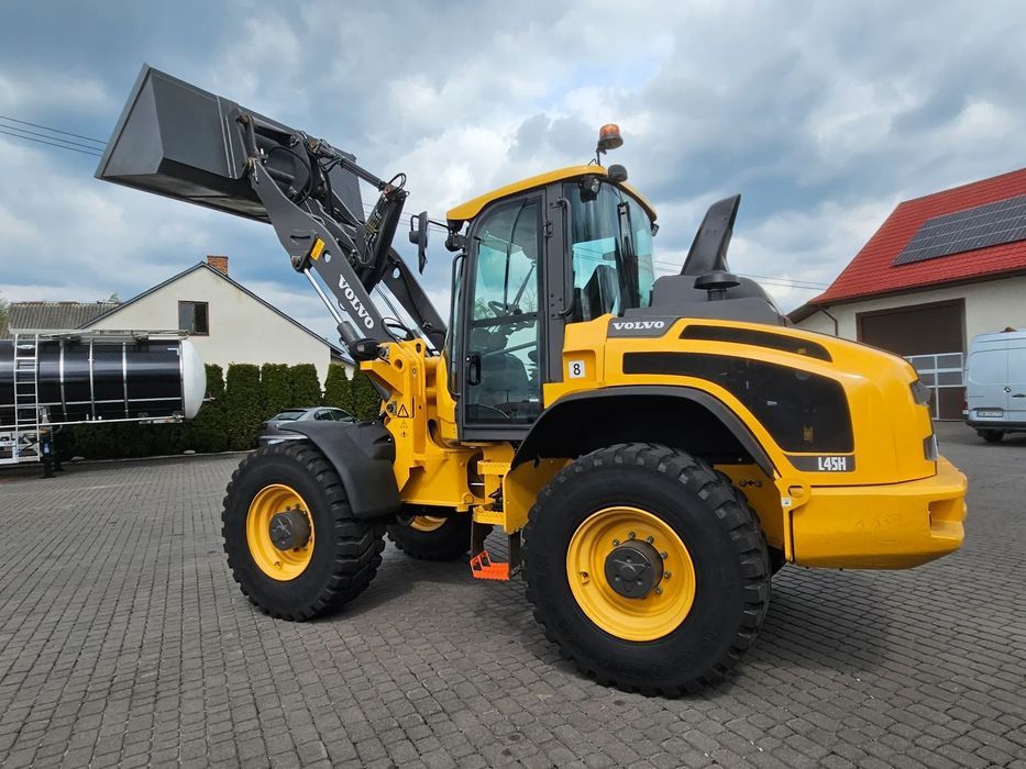 Volvo L45 ŁADOWARKA KOŁOWA 11tonowa Salon Polska!  Serwisowana do końca ASO VOLVO Stan Idealny!! 2022/2023