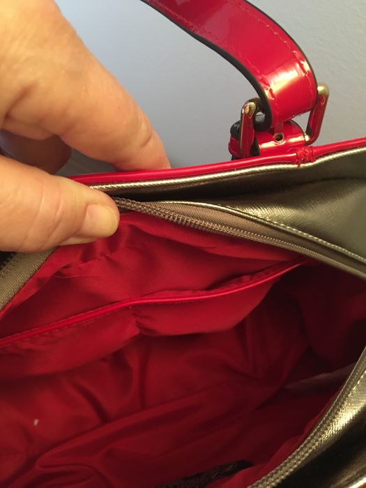 Mala de senhora da marca Chenson.