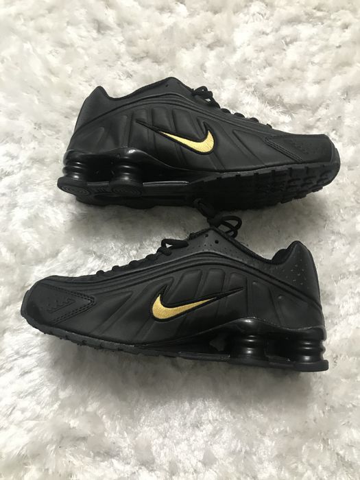Nike shox r4 novas