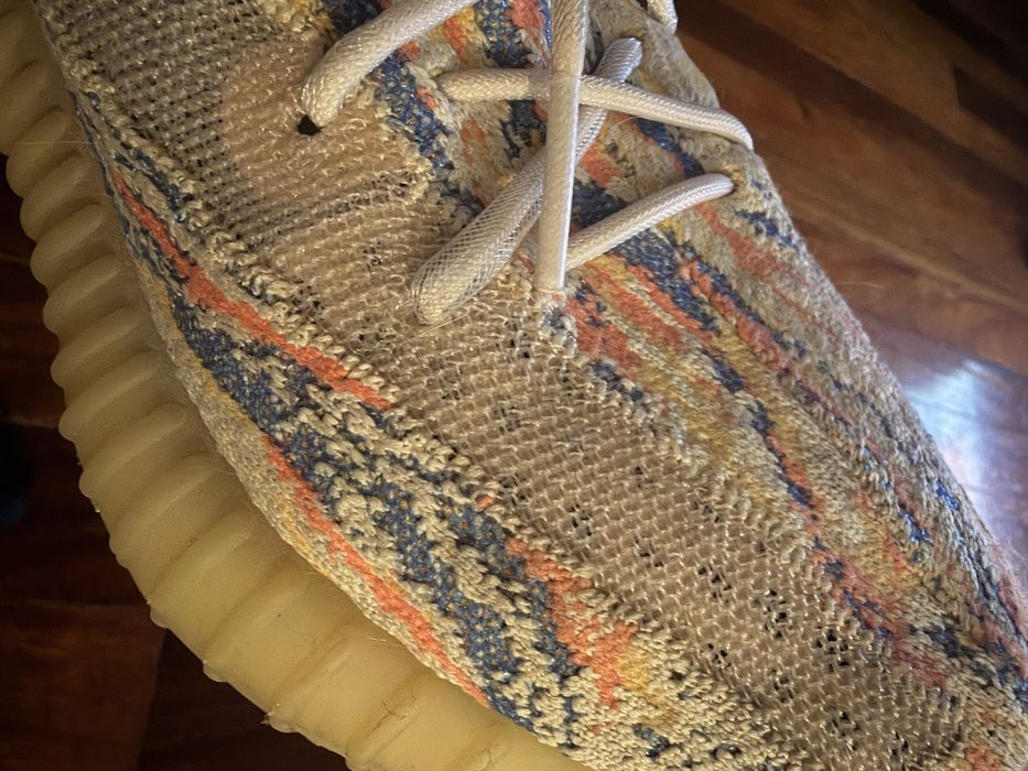 YEEZY BOOST 350 V2