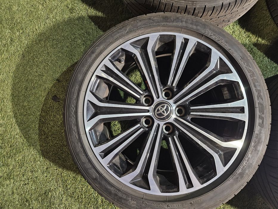 Koła 17" 5x114,3  Toyota Corolla E21