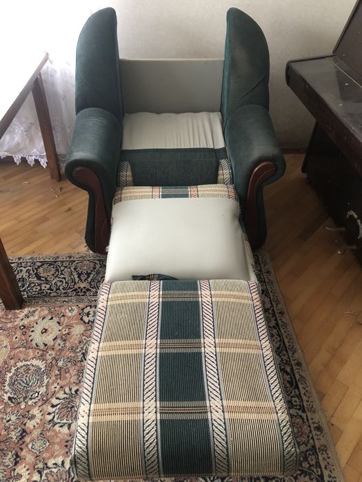 Крісло розкладне.