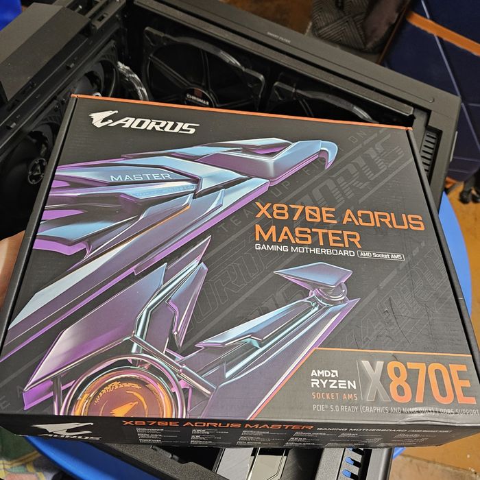 Материнська плата Gigabyte X870E AORUS MASTER AM5