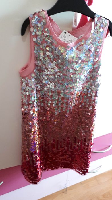 vestido de lantejoulas lindo