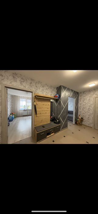 Простора 3-кімнатна квартира в Resident Hall