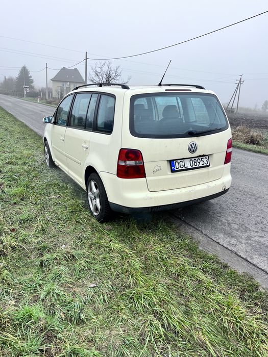 Touran  1.9 TDI 7 osob skory klima