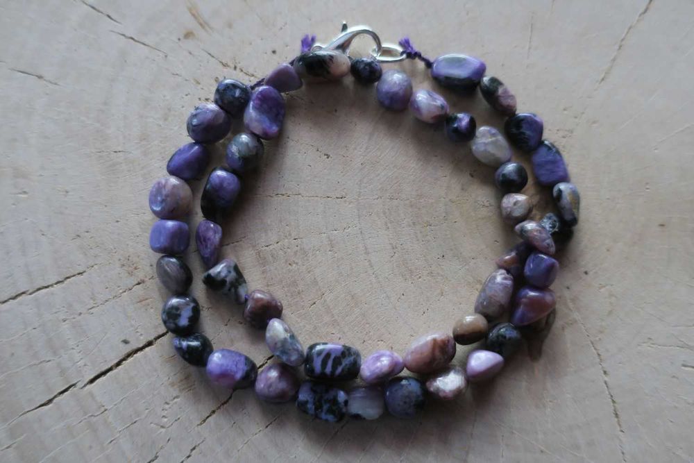 Korale czaroit naszyjnik