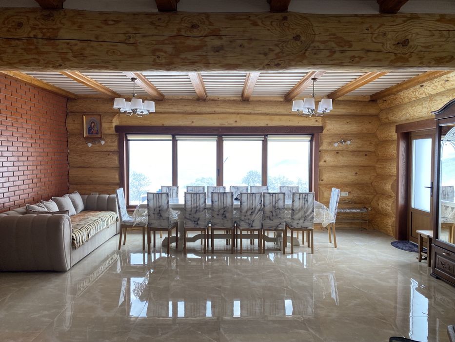 Шале в Карпатах з чаном та сауною