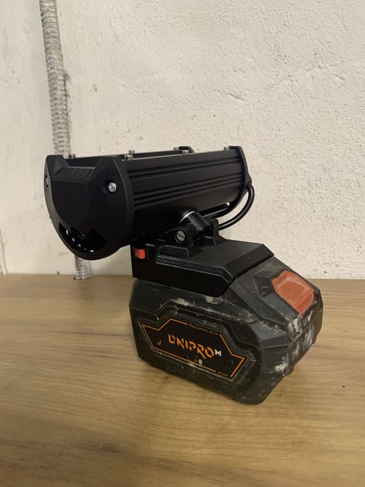 Прожектор для акумулятора Dnipro-M 20V