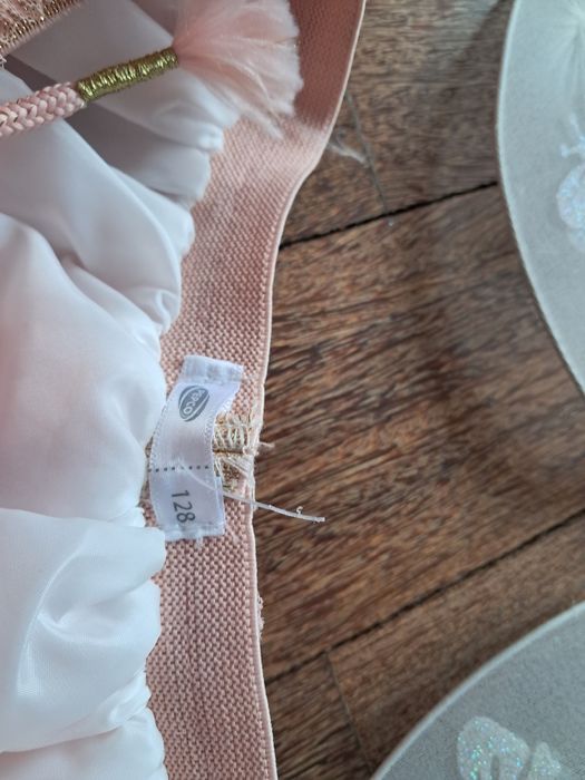 Spódniczka dla dziewczynki wraz z skrzydełkami