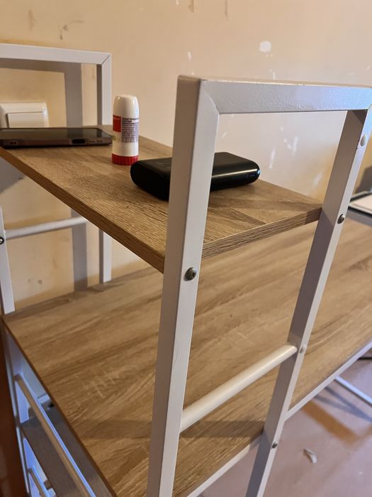 Escrivaninha/ Secretária