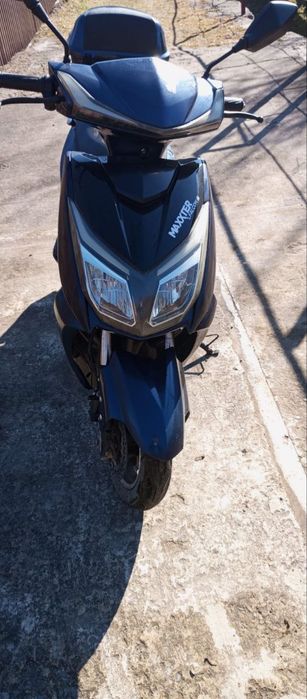 Електроскутер Maxxter FALCON III