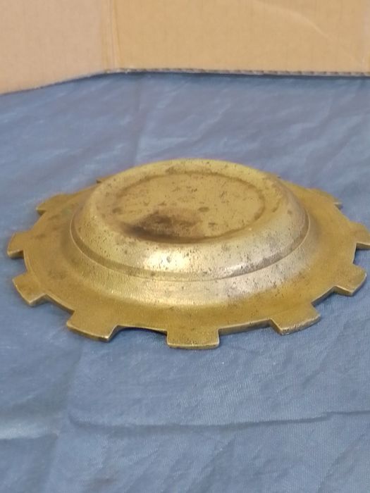 Cinzeiro de bronze da antiga Empresa Metalúrgica de Castelo Branco