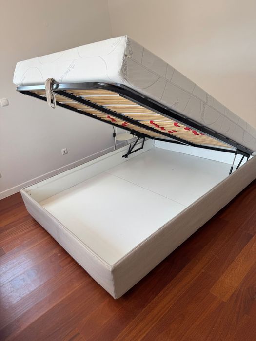 Cama Sommier c/ Arrumação
