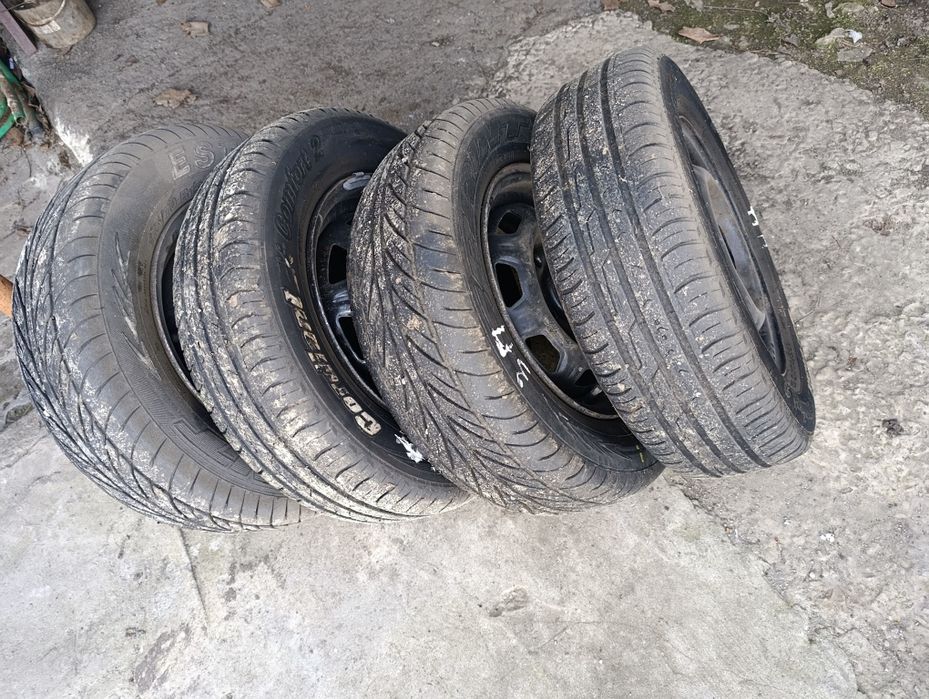 Продам колёса R13 с дисками в нормальном состоянии