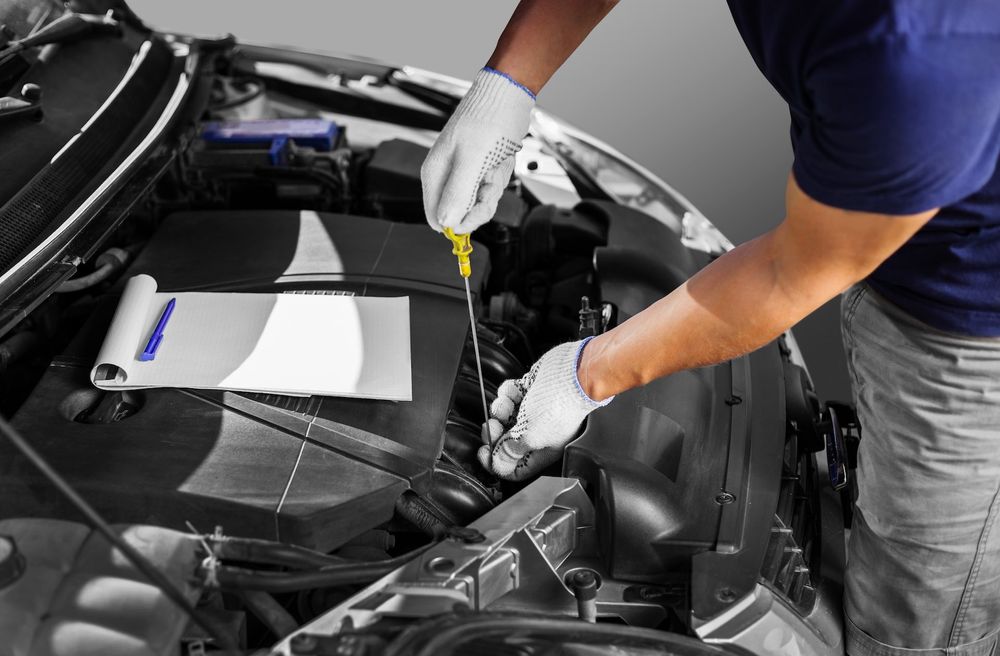 Sprawdzenie auta przed zakupem. Pomoc w kupnie samochodu Rzeczoznawca