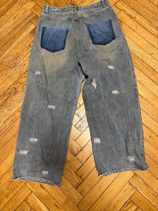 Type balenciaga pants