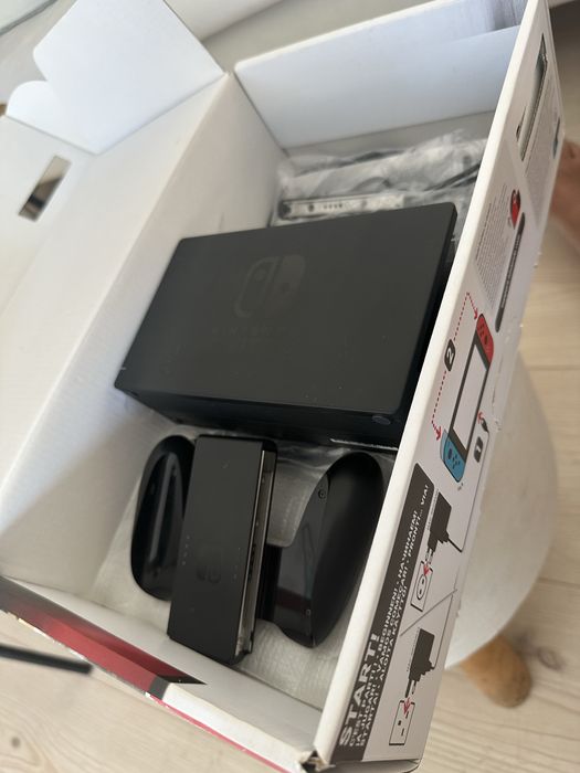 Dock + Grip Nintendo Switch