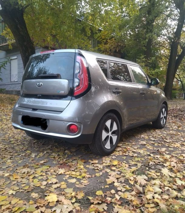 Розборка шрот запчастини Kia Soul EV 2014 колір IM кіа соул 27KW