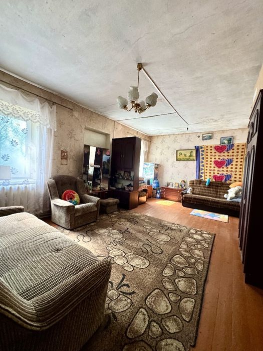 Продам просторный дом в Старых Кодаках.Парковая.