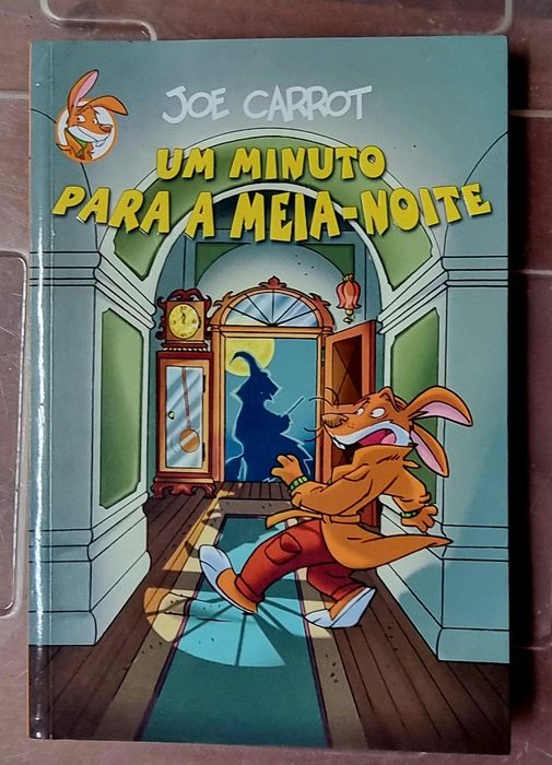 Um Minuto para a Meia-Noite
de Joe Carrot