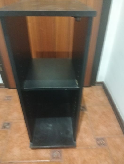 2 Armários de CDs e outros fins