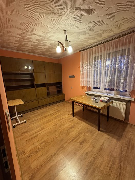 2-pokojowe mieszkanie z piwnicą – Zabrze, Helenka