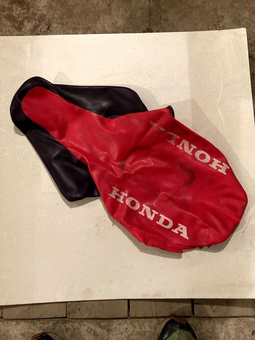 Чехол на сиденье HONDA XR 250