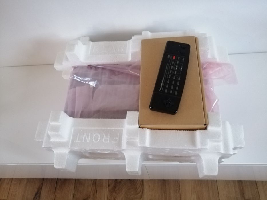 Commodore cdtv CD -1000 komputer+ monitor