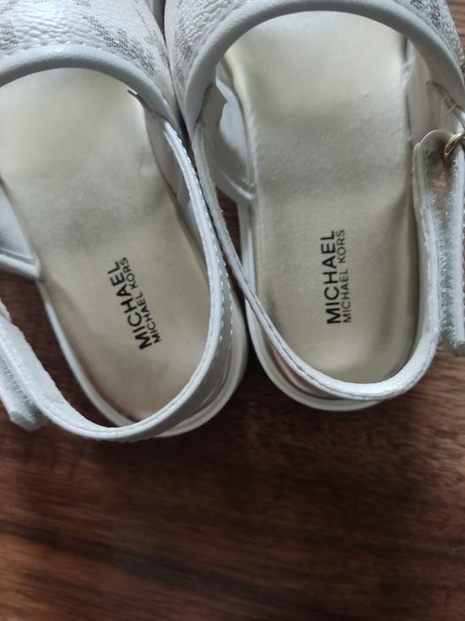Michael Kors sandały 36 23cm z zapięciem
