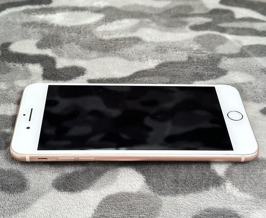 iphone 8 plus 64gb gold, акум 70% шикарный стан