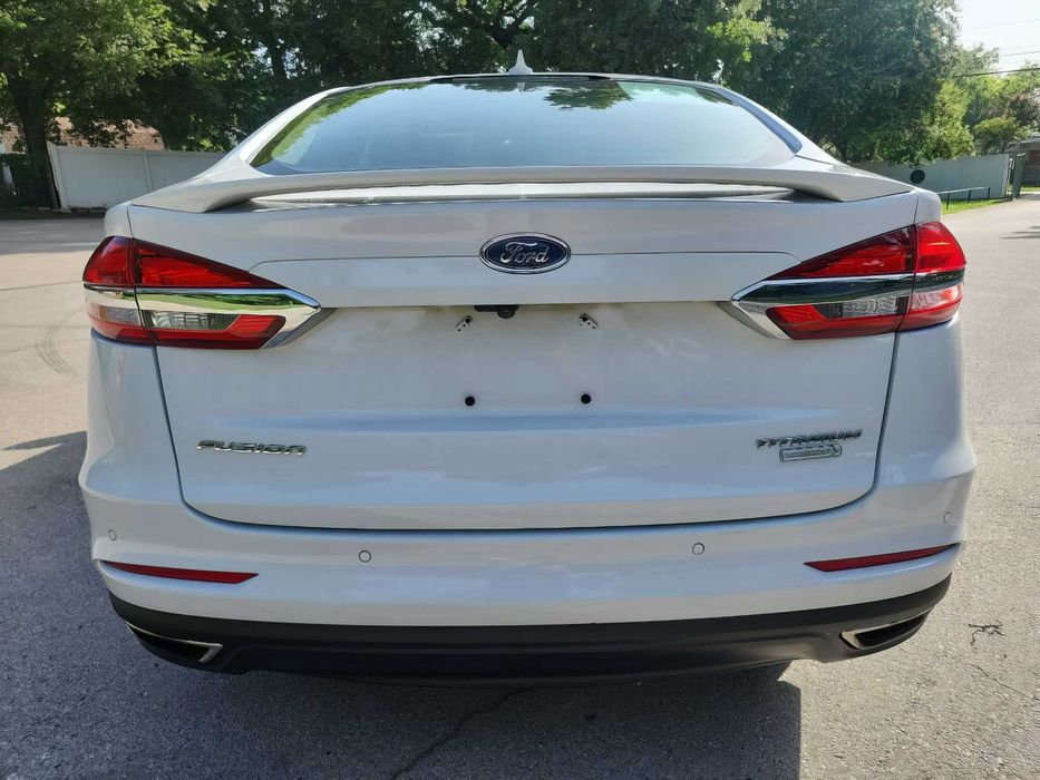 Ford Fusion Titanium      2019