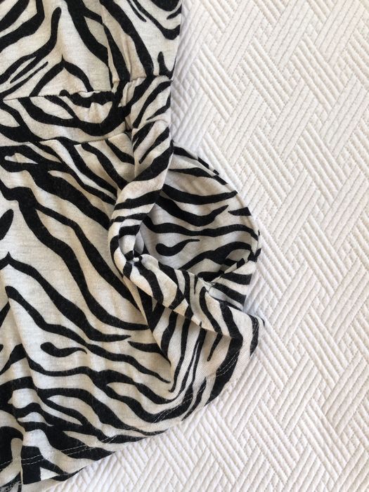 Macacão curto com padrão de zebra da H&M