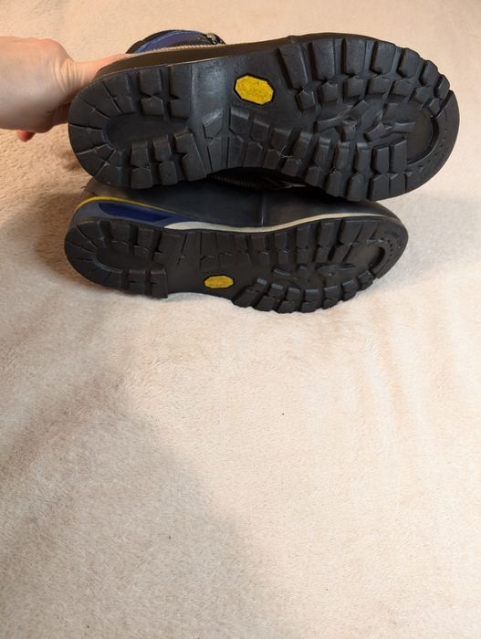 Черевики  La Sportiva gore-tex 41 р. 26см