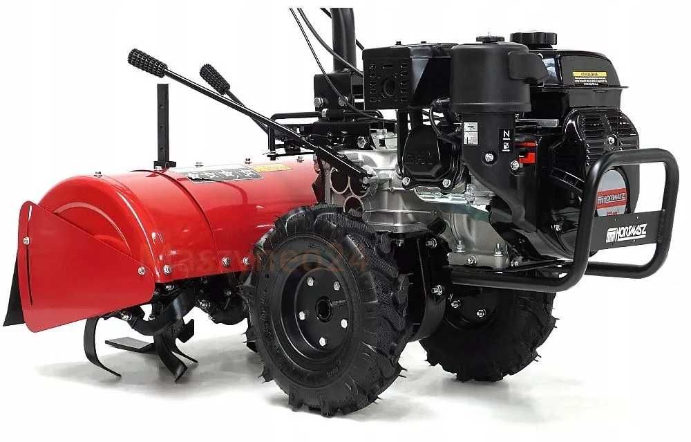 Glebogryzarka wynajem -mocna. Wypożyczalnia wiertnica, przyczepka piła