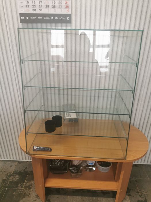 Szafka szklana regał