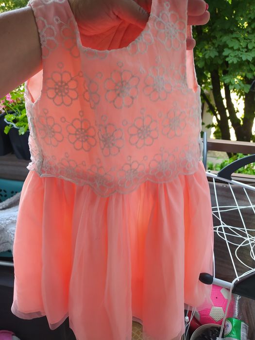 5 sukienek 98-104  super stan wesele urodziny