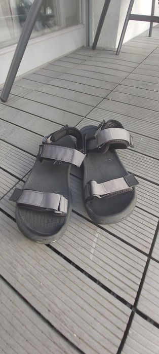 Sandały 4F rozmiar 42, długość 27 cm