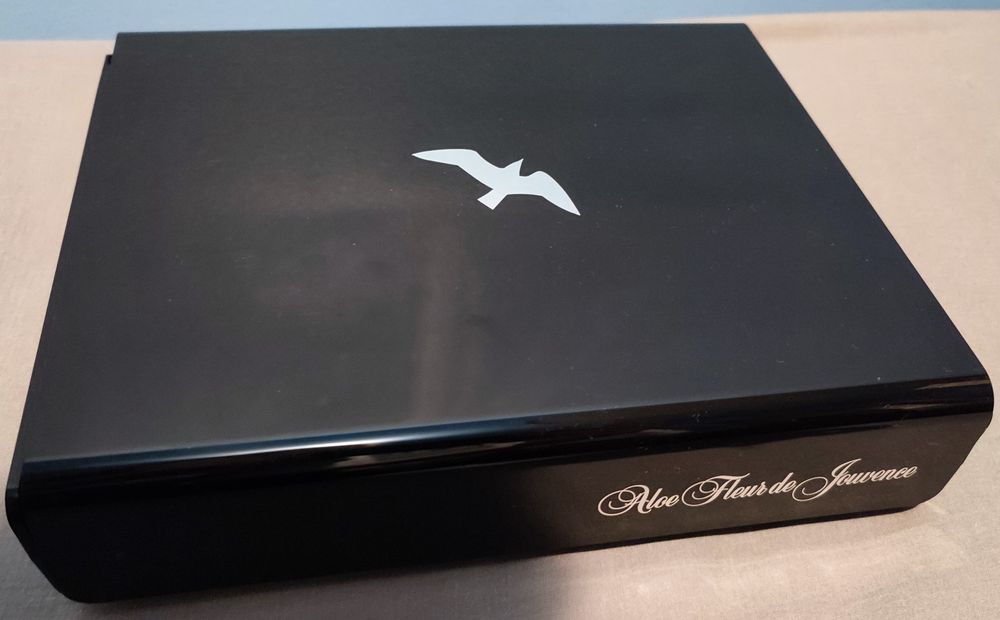 Pudełko na kosmetyki z lusterkiem