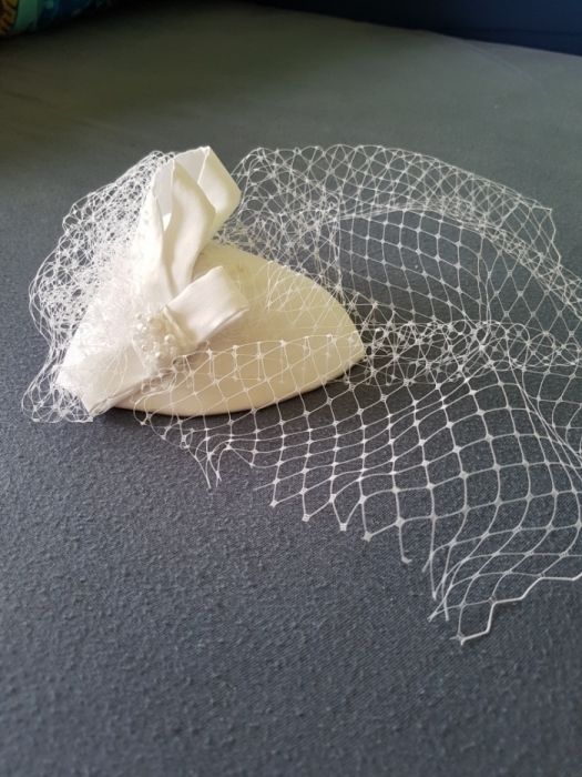 Suknia ślubna w rozmiarze 38