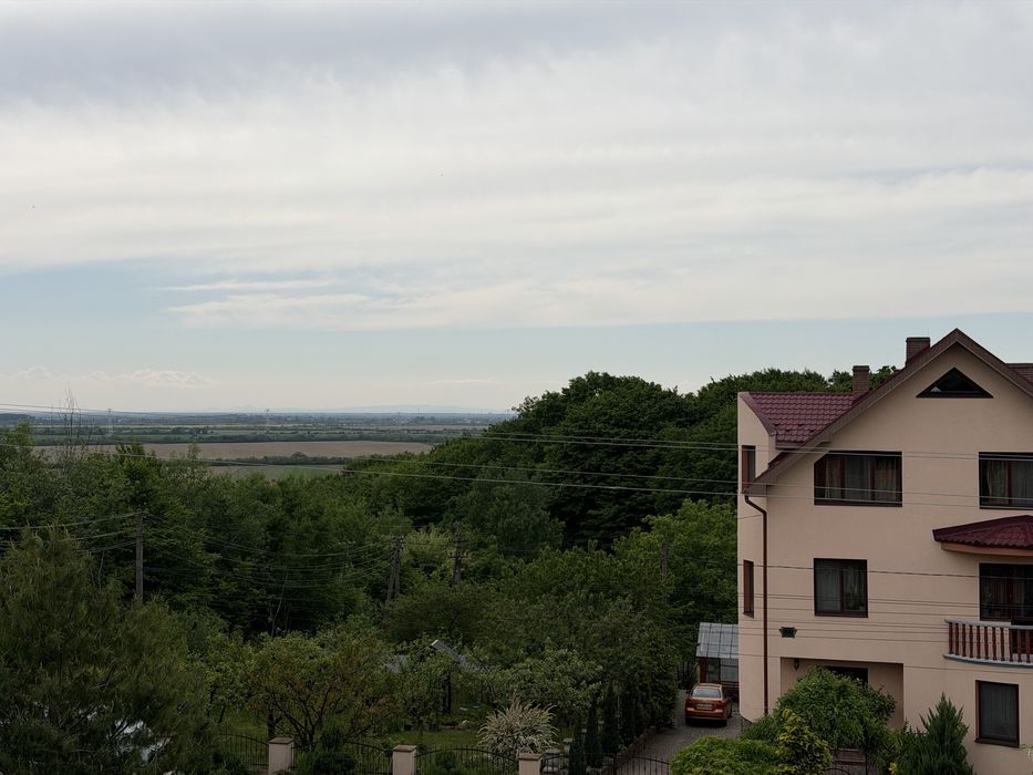 Продаж будинку в престижній локації Барвінка — мкрн. “Лазький берег”