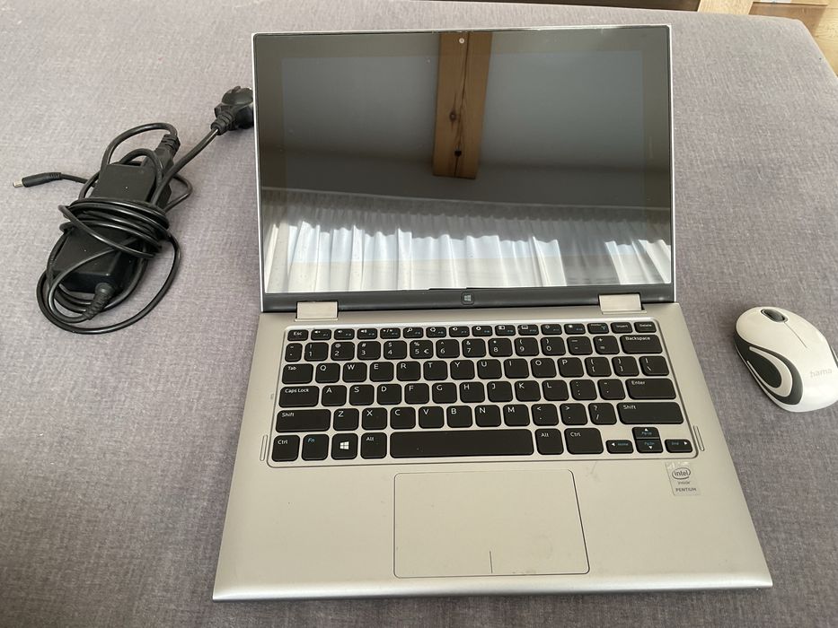 Laptop Dell p20t001